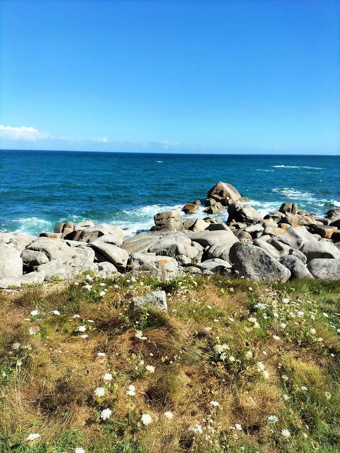 Calme Et Lumiere A 2 Pas De La Mer Plouescat France